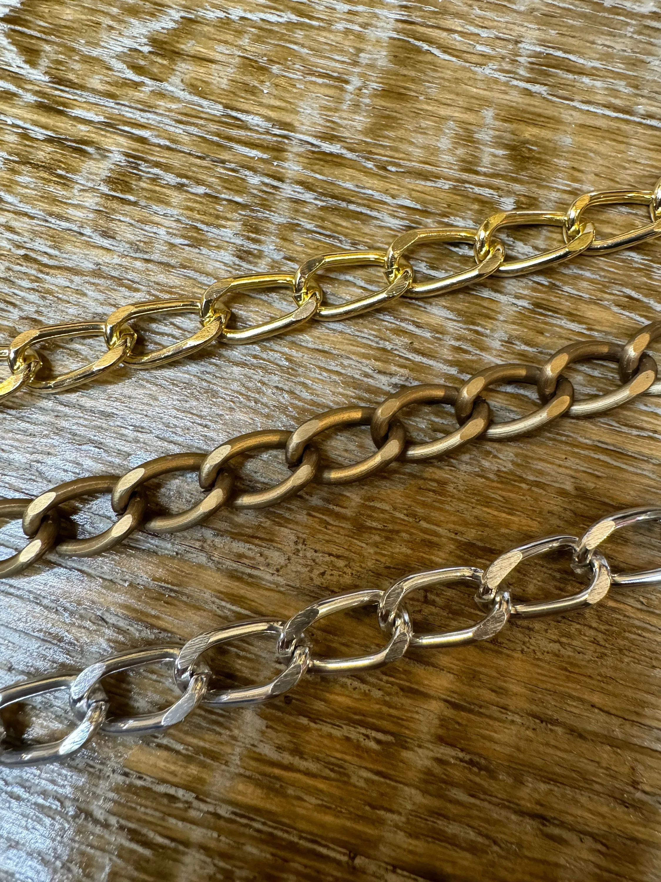 15mm Links Metal Light Weight Chain