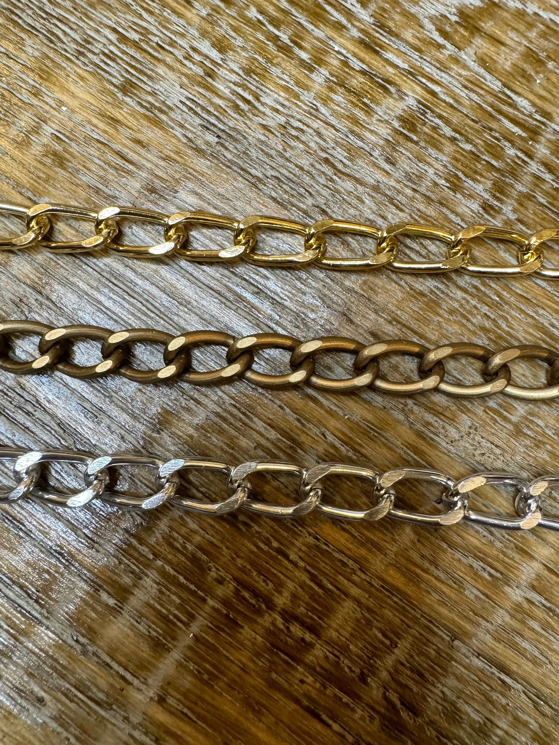 15mm Links Metal Light Weight Chain