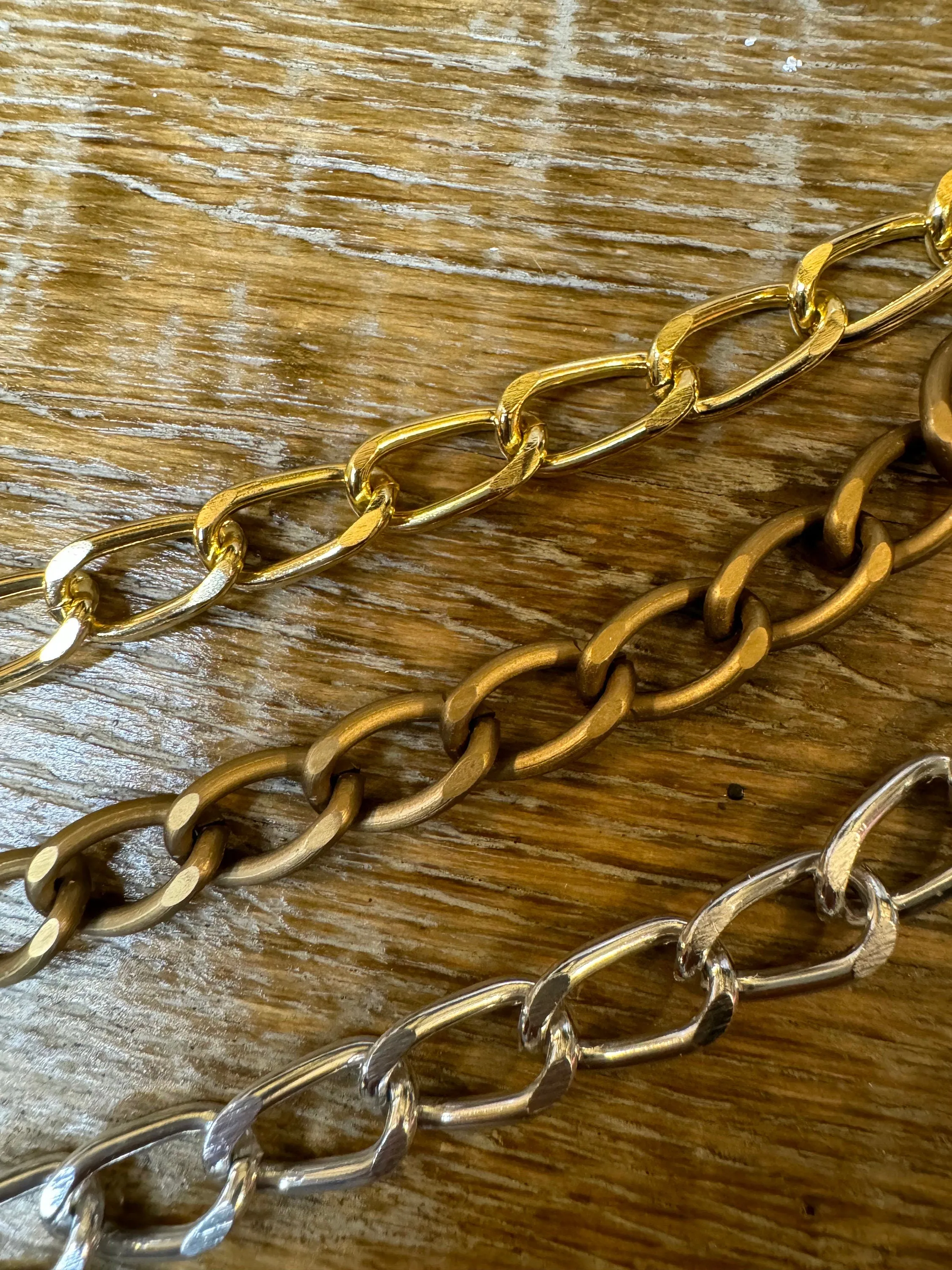 15mm Links Metal Light Weight Chain