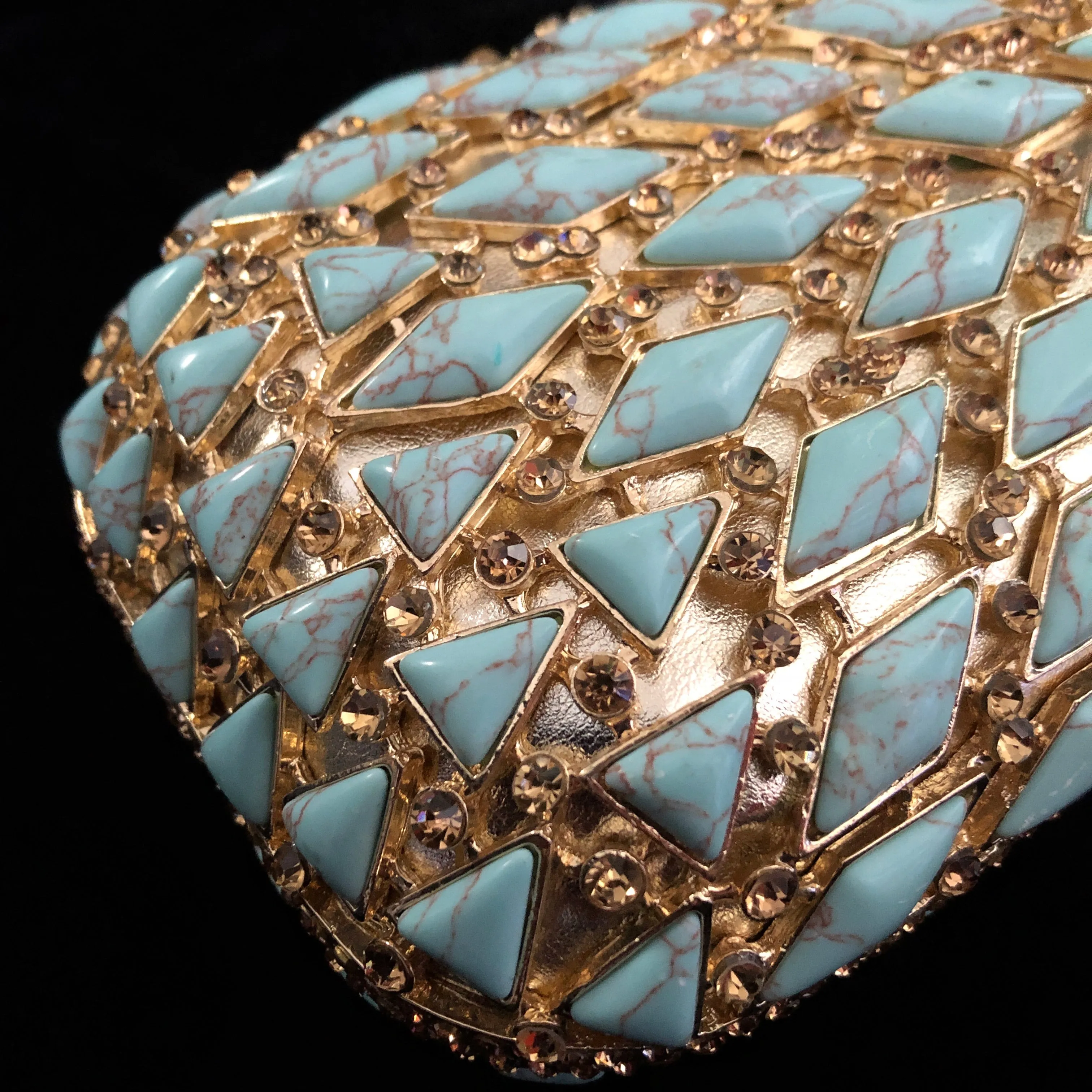 A LARGE DIAMANTÉ AND FAUX TURQUOISE FANTASY PURSE