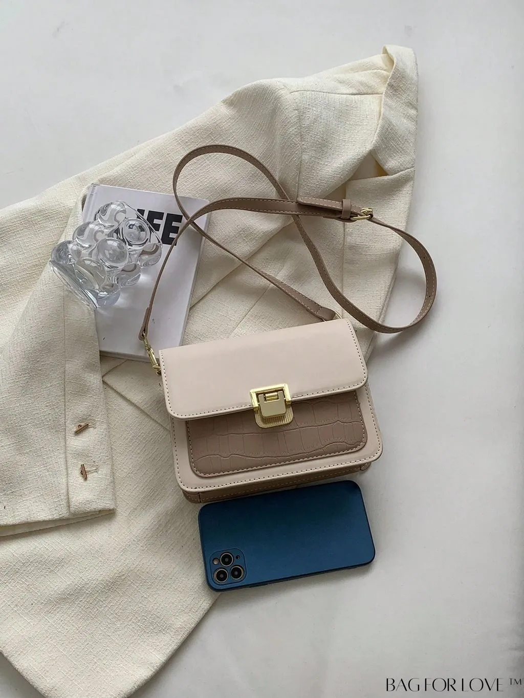 BagForLove - Stylish Mini Crocodile Embossed Crossbody Bag - A Versatile Fashion Accessory