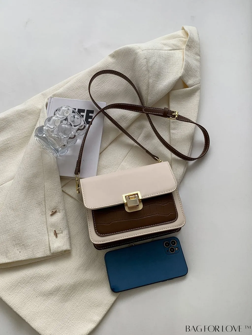 BagForLove - Stylish Mini Crocodile Embossed Crossbody Bag - A Versatile Fashion Accessory