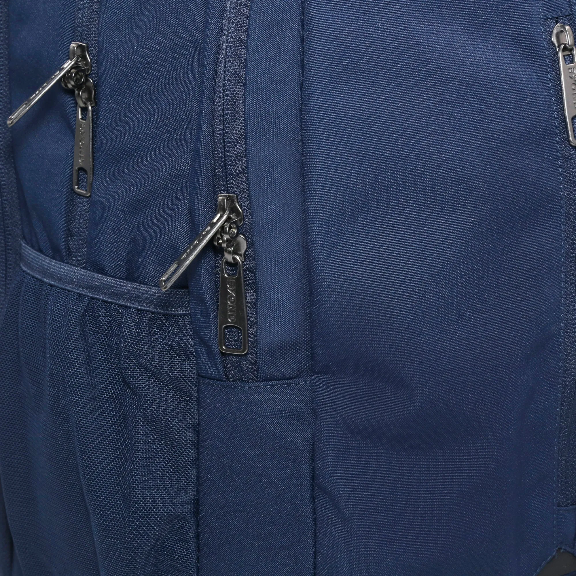Byond Denmark 22L Outdoor Water-Resistant Laptop Backpack