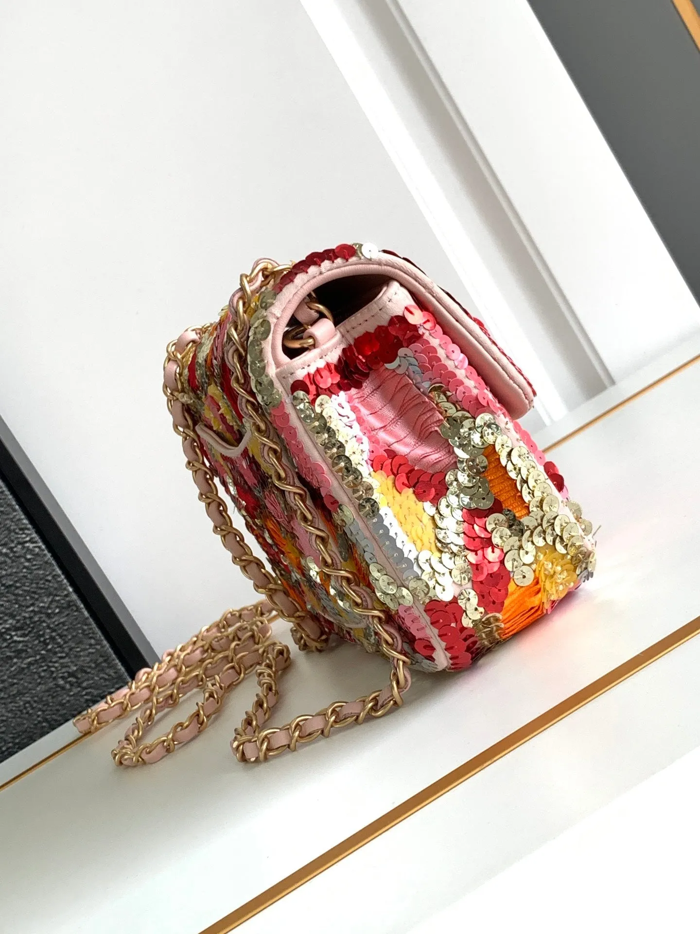 CC 20 STUNNING LIMITED EDITION BEADED COLORFUL BAG