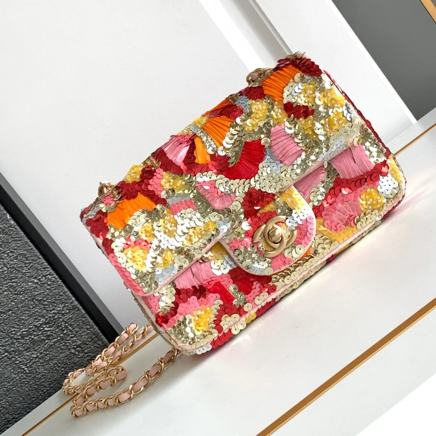 CC 20 STUNNING LIMITED EDITION BEADED COLORFUL BAG