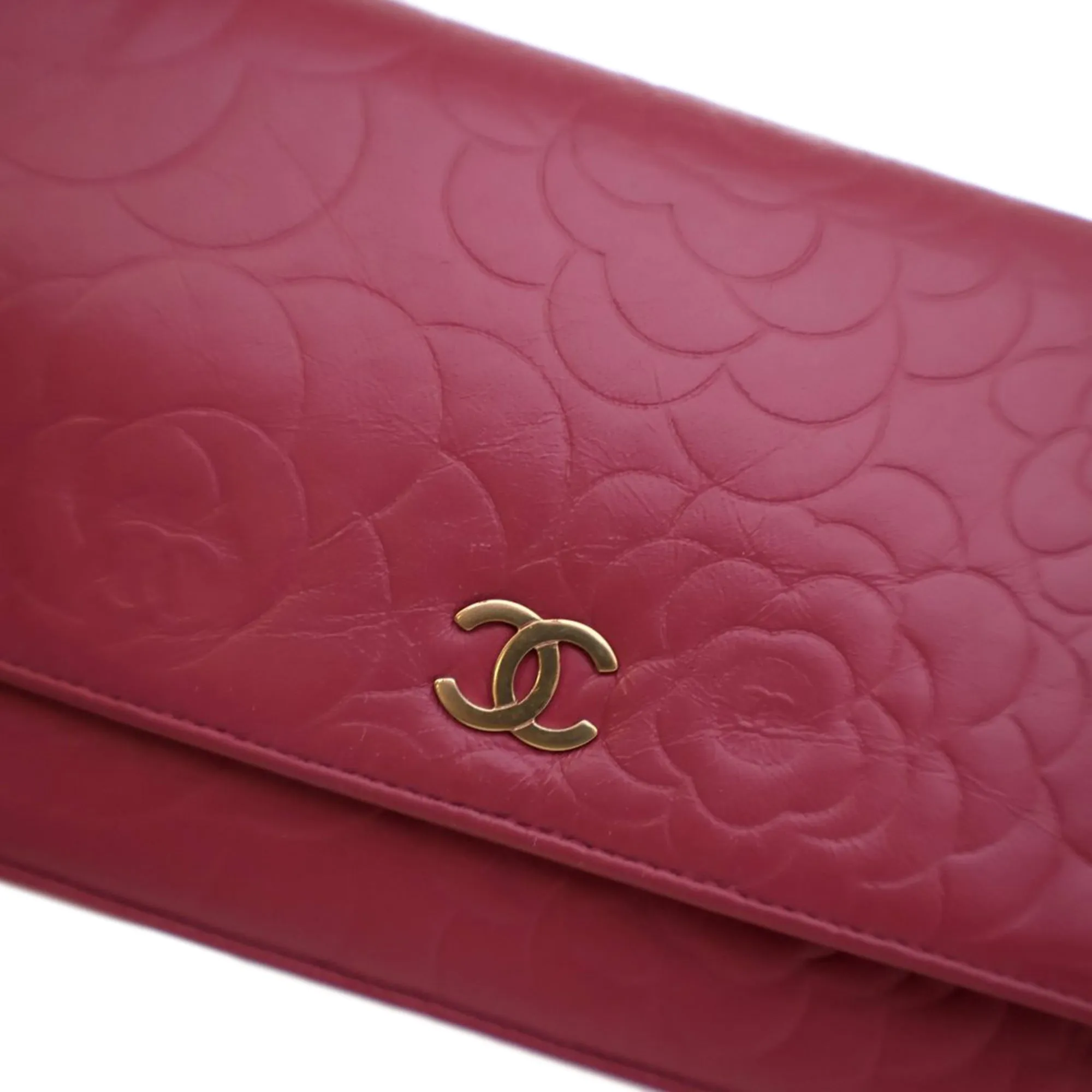 Chanel Embossed Lambskin Camellia Wallet On Chain