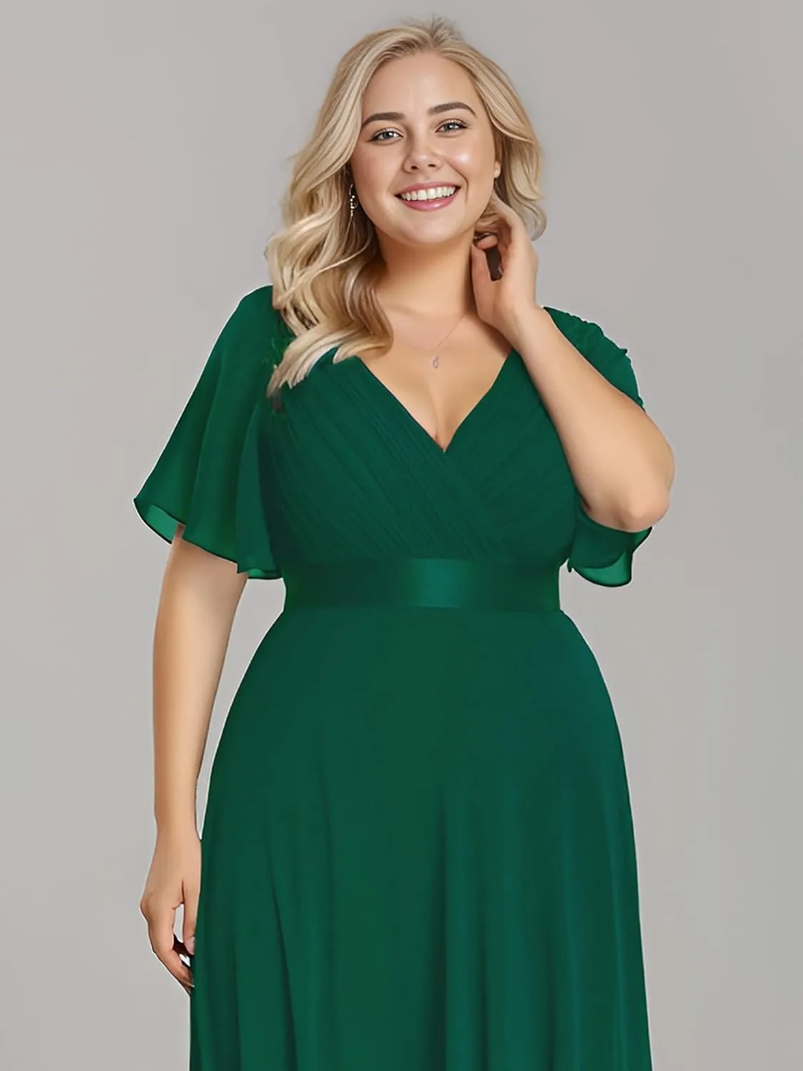 Ever-Pretty Plus Women's V Neck Mother of The Bride Dress Chiffon A Line Maxi Plus Size Evening Dress with Sleeves 09890-DAPH