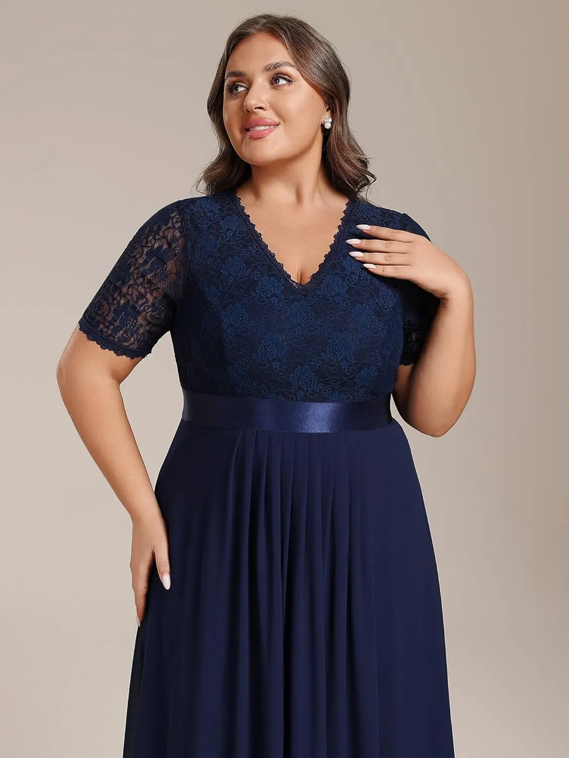Ever-Pretty Women's V Neck Pleated A Line Lace Chiffon Half Sleeves Midi Plus Size Cocktail Wedding Guest Dresses