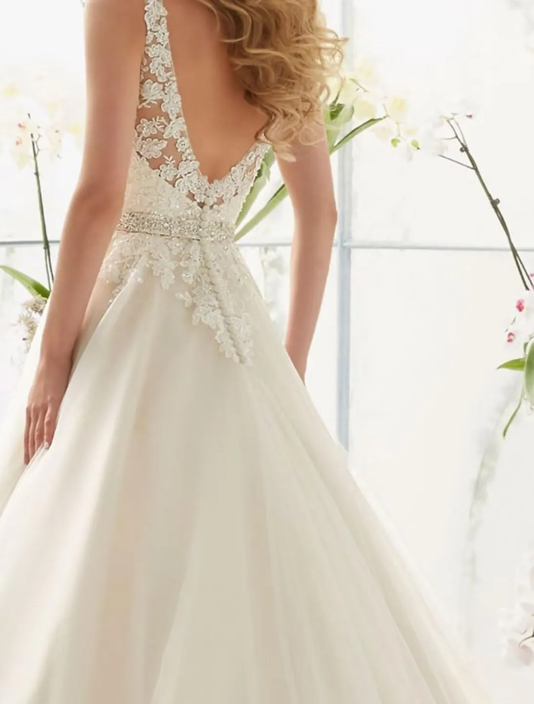 Fair Lady Wedding Dresses for Bride 2025 V Neck Beaded Straps Lace Appliques Bridal Gown for Women