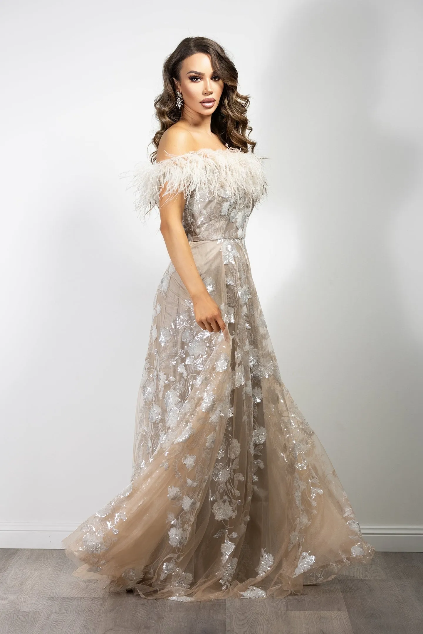Jardin Gown- Champagne.