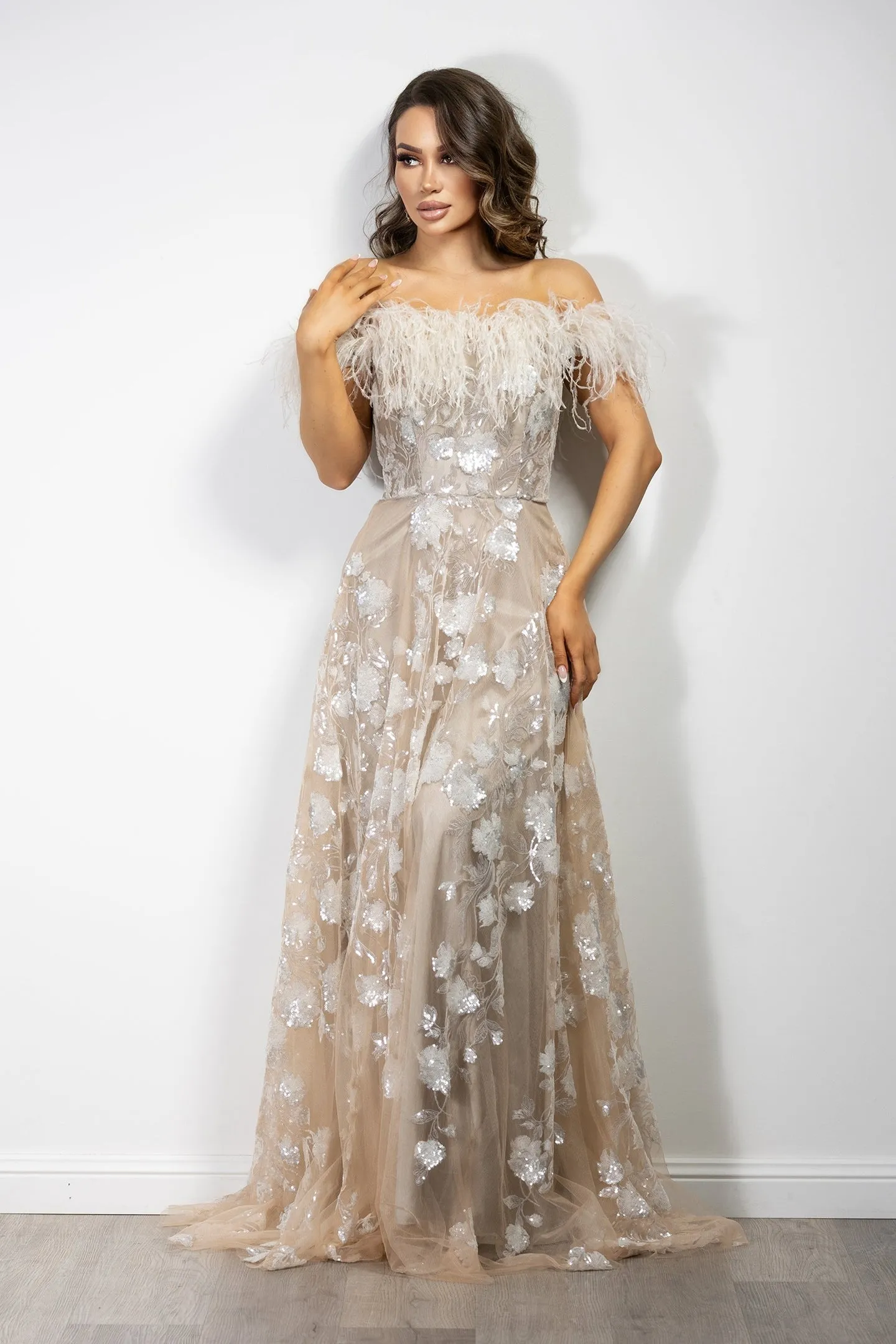Jardin Gown- Champagne.