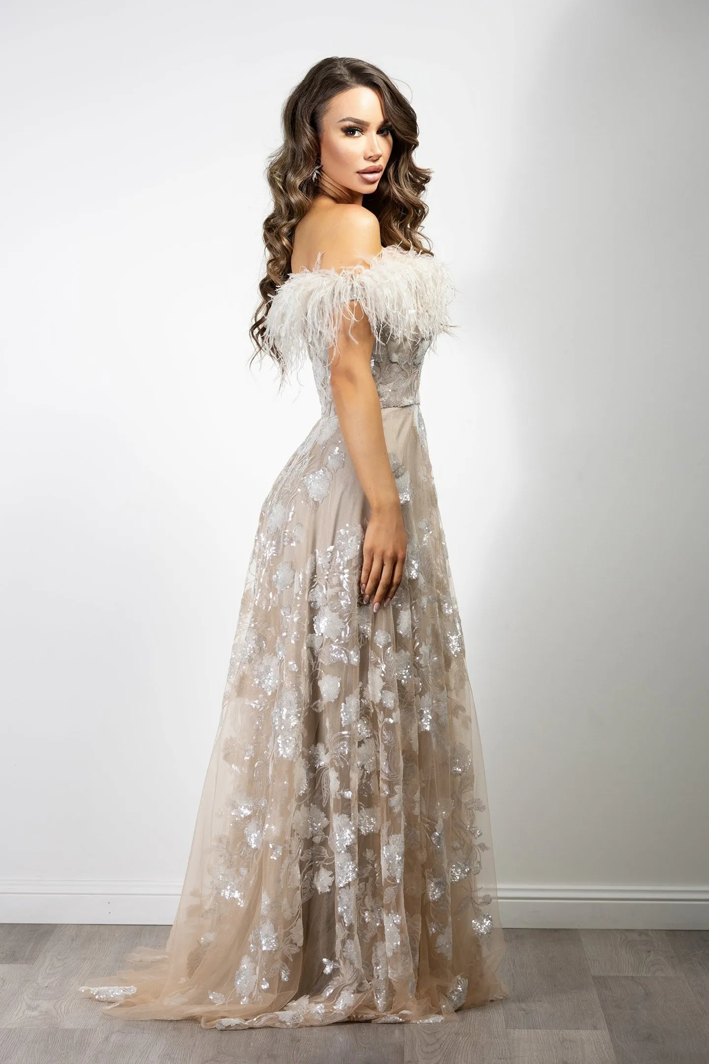 Jardin Gown- Champagne.