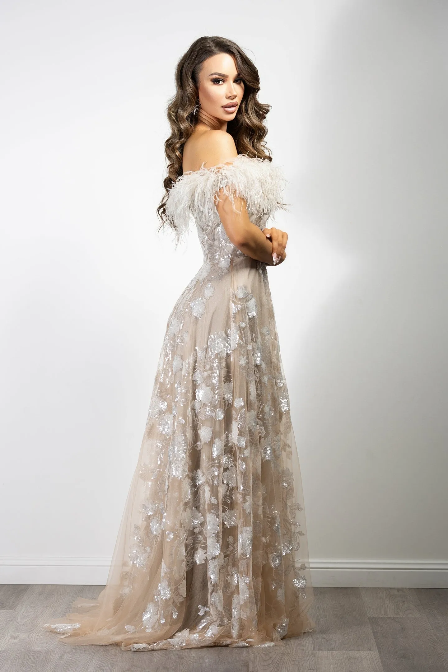 Jardin Gown- Champagne.