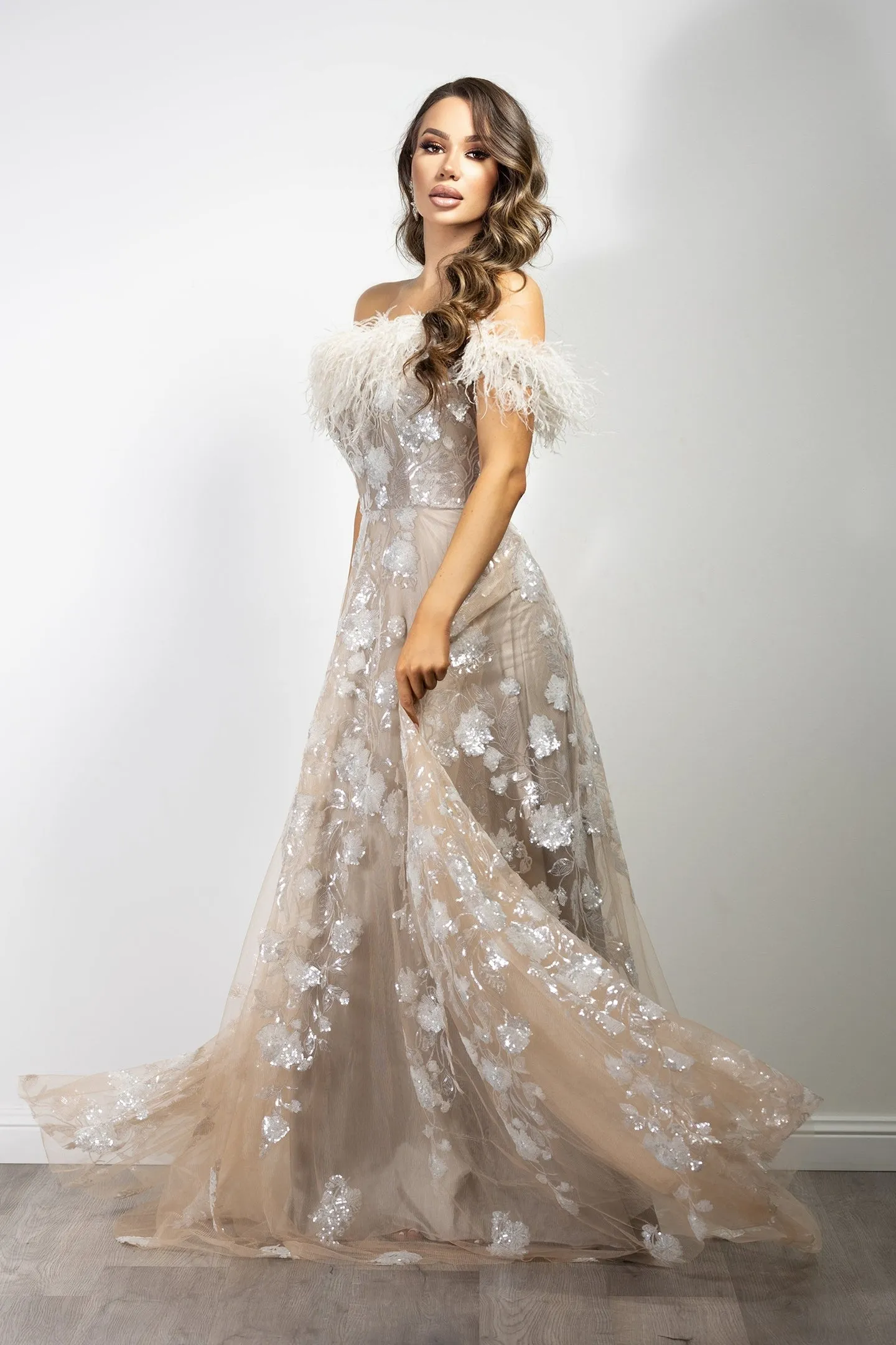 Jardin Gown- Champagne.