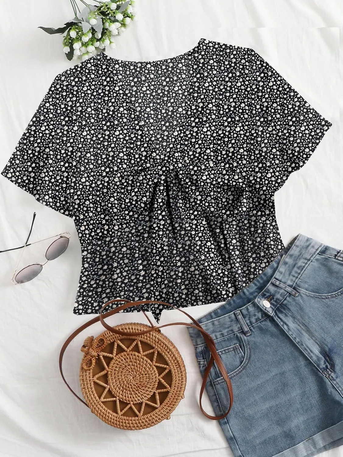 LYANER Women's Floral Print V Neck Tie Knot Ruffle Hem Short Sleeve Blouse Peplum Top