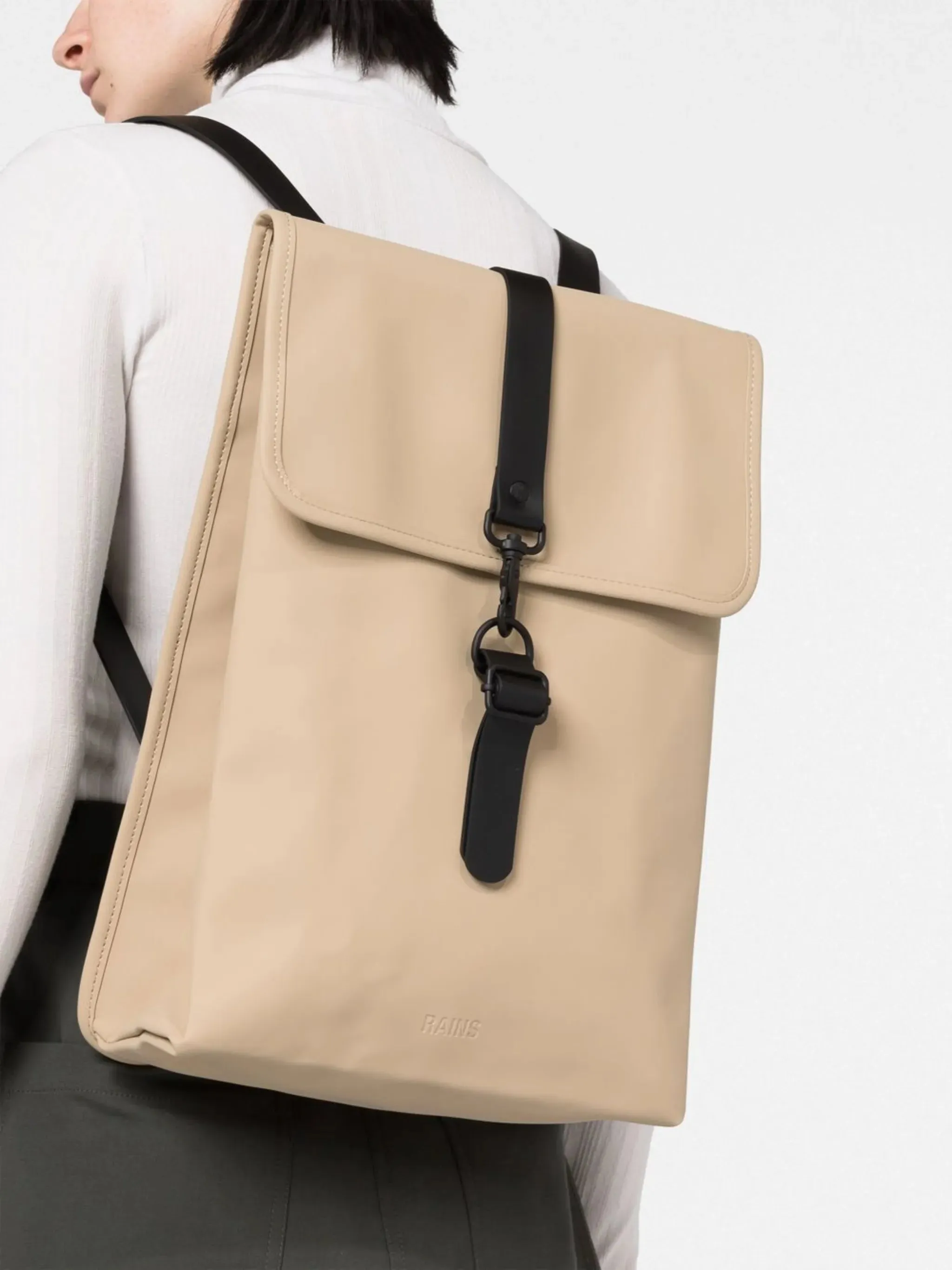 Machine-learning backpack buckle-fastened Now or never flat