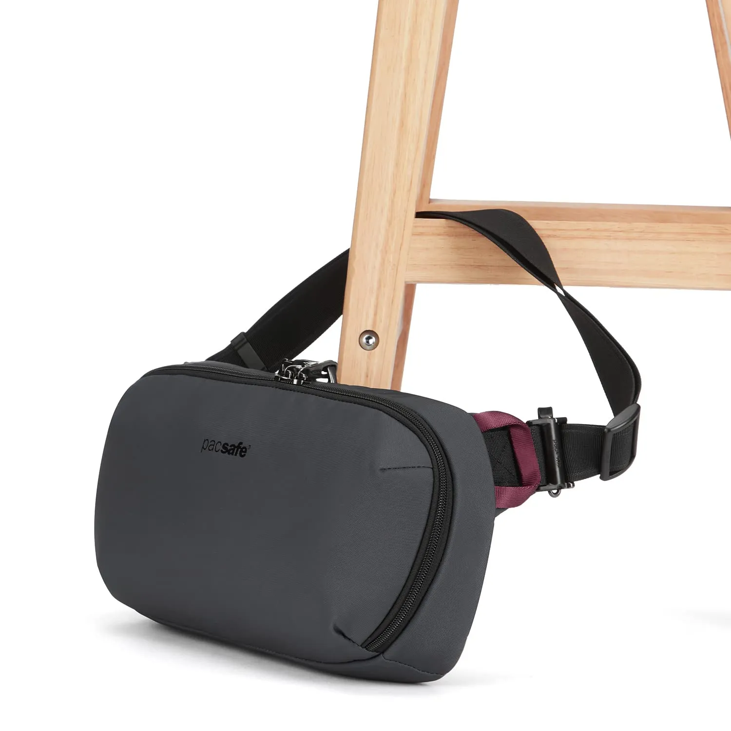 Pacsafe Metrosafe X Urban Sling