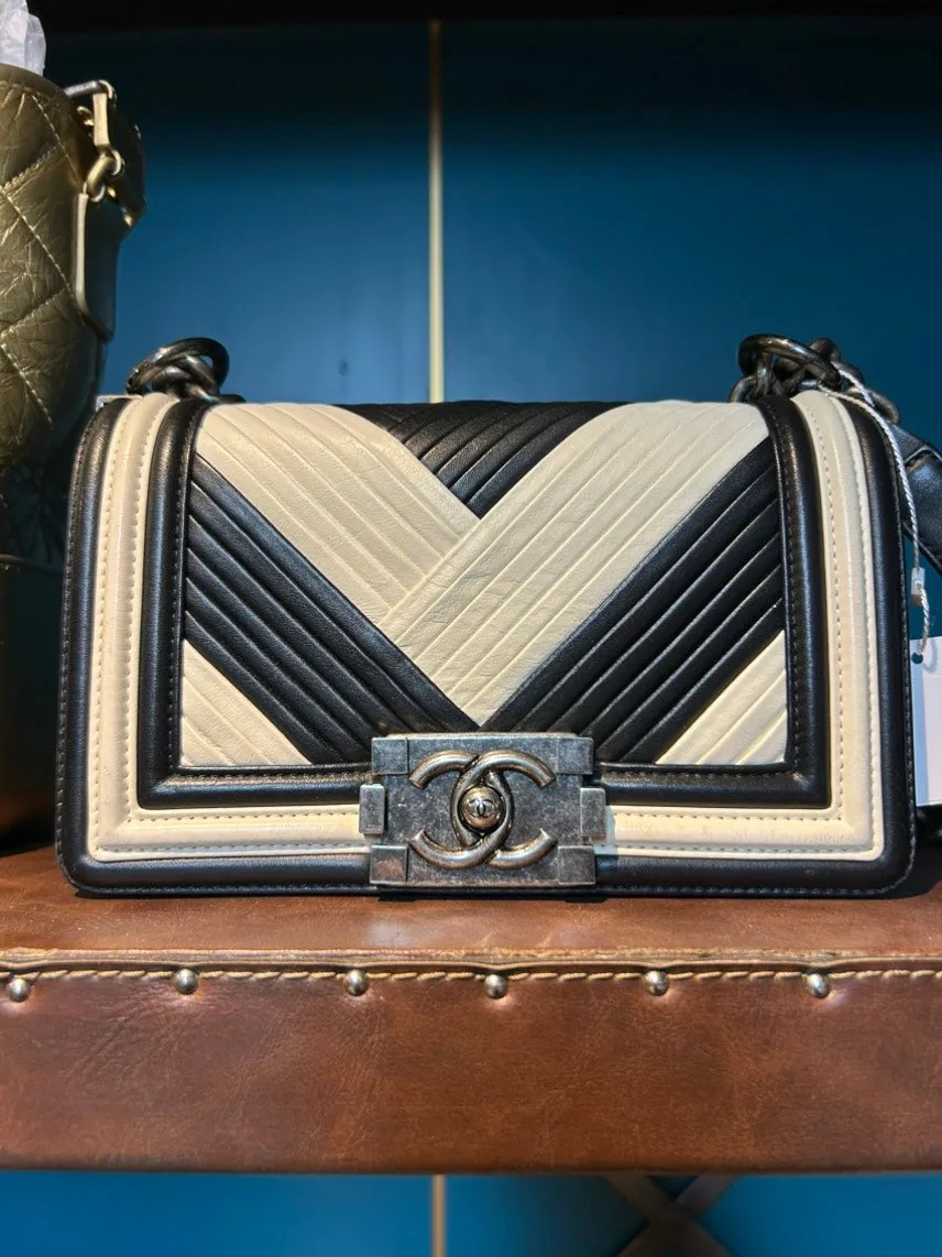 Preloved Chanel Boy Bag Black & Beige Leather Shoulder Bag