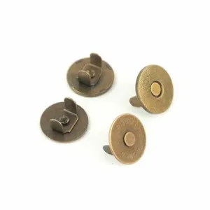 Sallie Tomato Magnetic Snap 3/4" Antique Brass