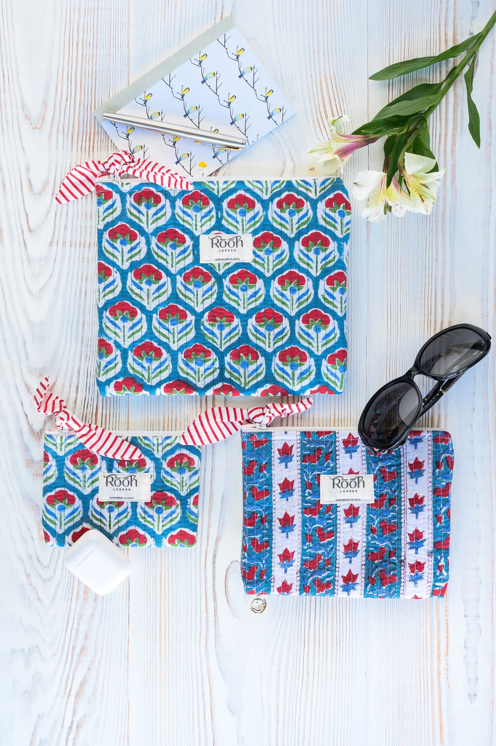 SCARLET BLOOM FLAT POUCH (SET OF 3)