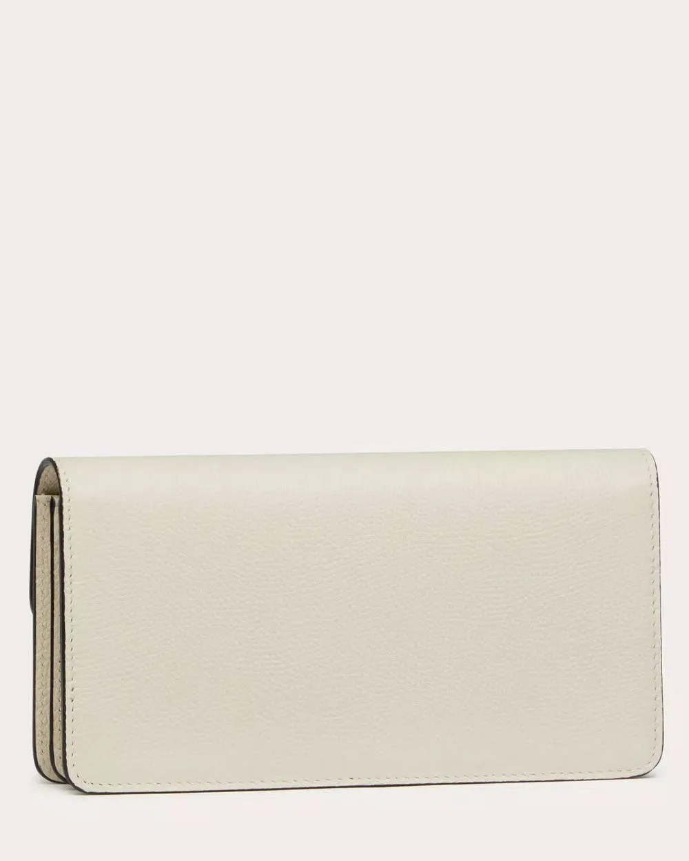 VLogo Signature Grainy Calfskin Wallet With Chain in Light Ivory