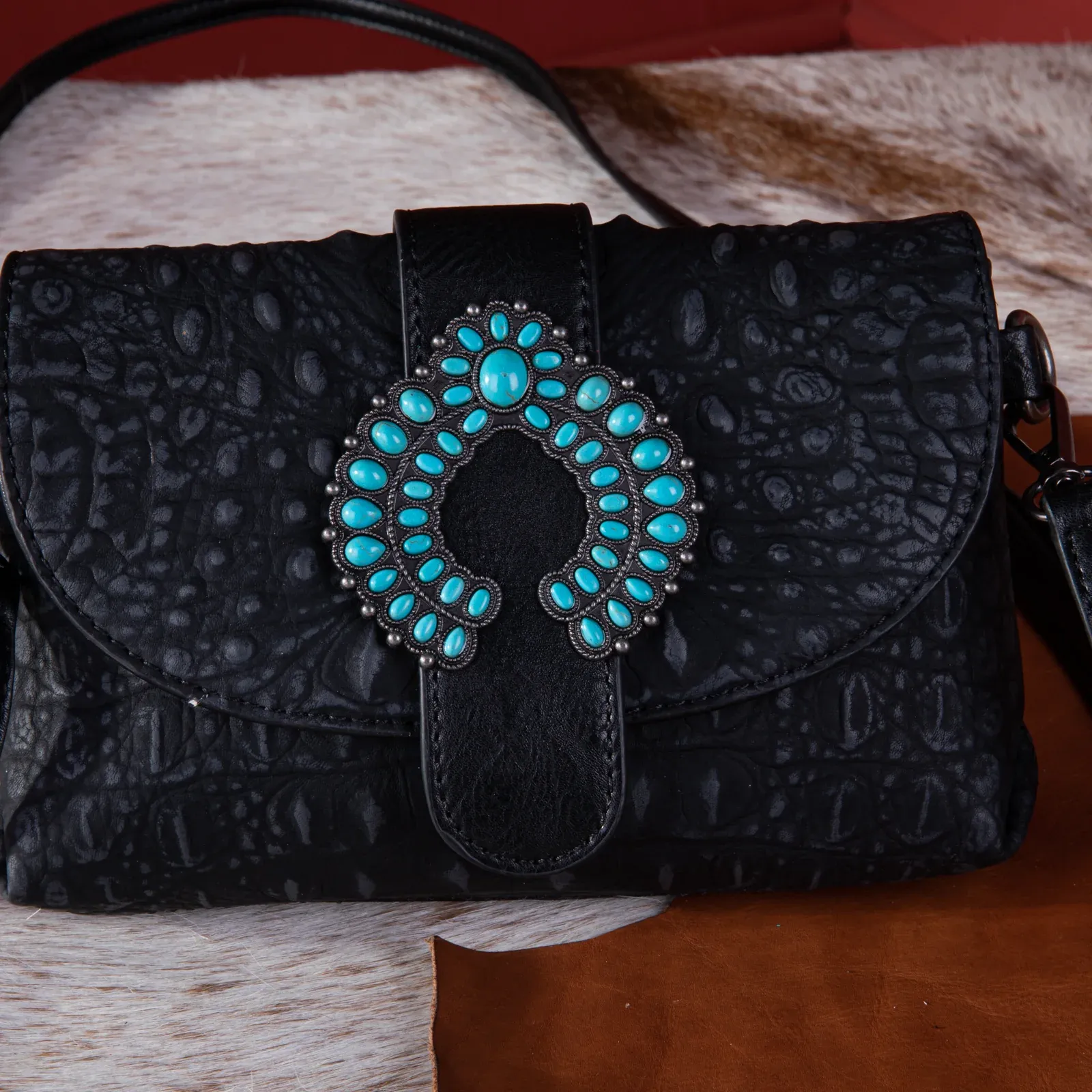 Wrangler Croc Embossed Crossbody - Black