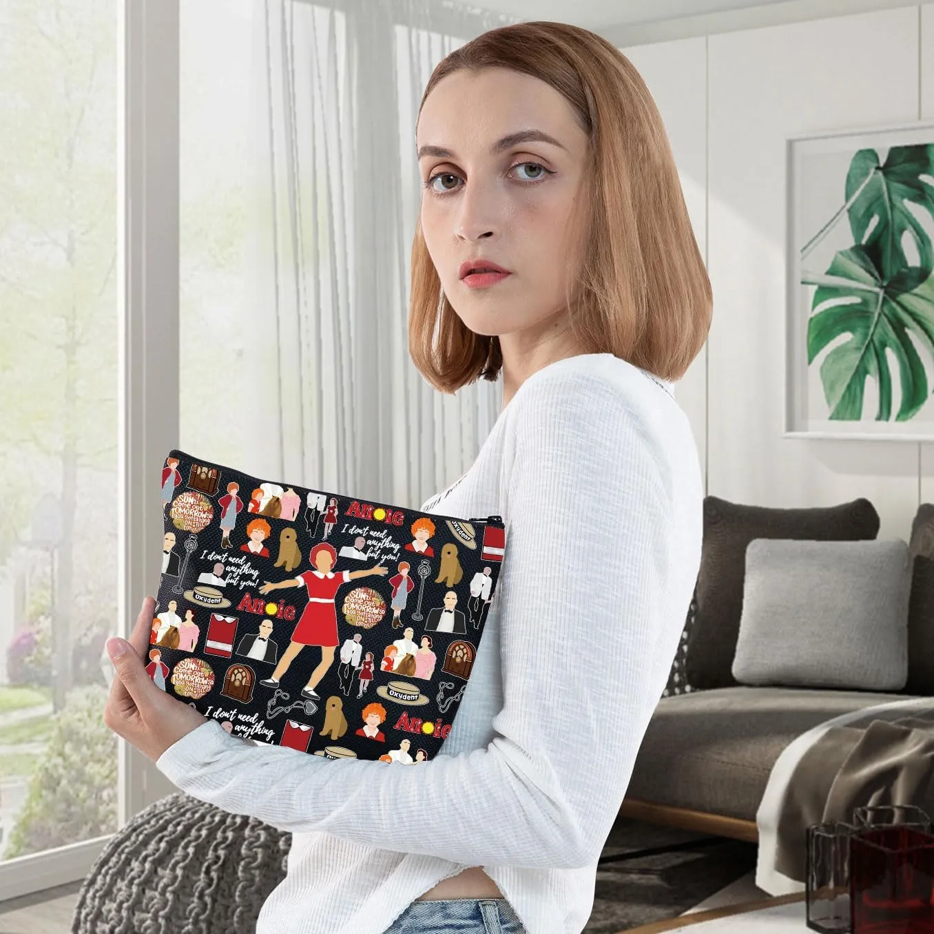 WZMPA Red Ribbon Girl Musical Toiletry Bag Oliver Warbucks Fans Gift Hope In Scarlet Zipper Bag Hard-Knock Dreams Inspired Gift (Ann Bl)