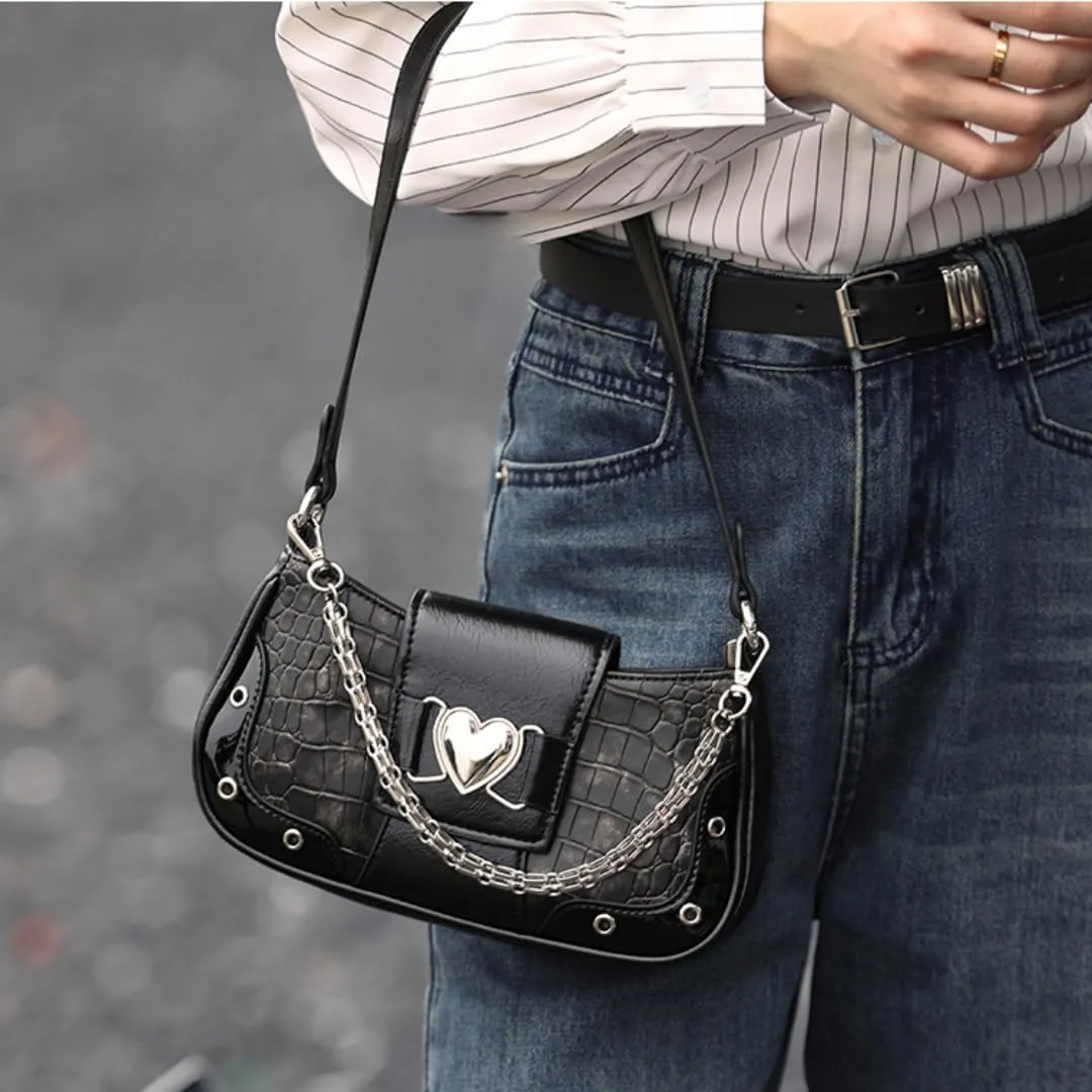 Y2k Shoulder Bag for Women Stylish Heart Design Bag Sweet Punk Crossbody Bag Underarm Purse with Chain Strap